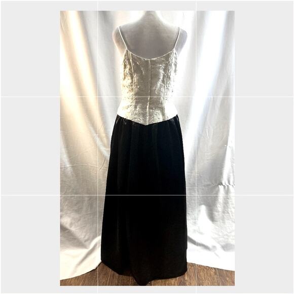 JESSICA McCLINTOCK🎃GUNNE SAX VTG Black/Ivory Embellished Corset Maxi Dress 7/8 - Picture 15 of 16
